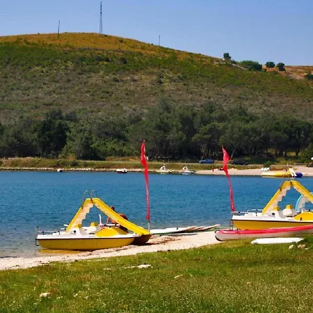 Vikendica Beach House Beta With Pool, Jacuzzi, Playground & Bbq In An Olive Grove With A Beach, Pomer - Istria *