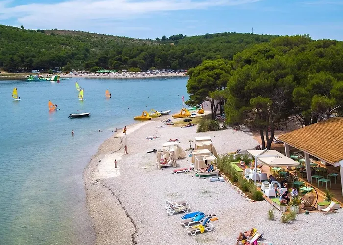 House Beta With Pool, Jacuzzi, Playground & Bbq In An Olive Grove With A Beach, Pomer - Istria Prázdninový dům Pula