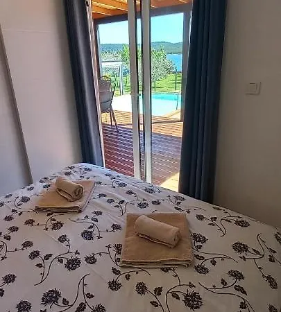 Hébergement de vacances House Beta With Pool, Jacuzzi, Playground & Bbq In An Olive Grove With A Beach, Pomer - Istria Pula