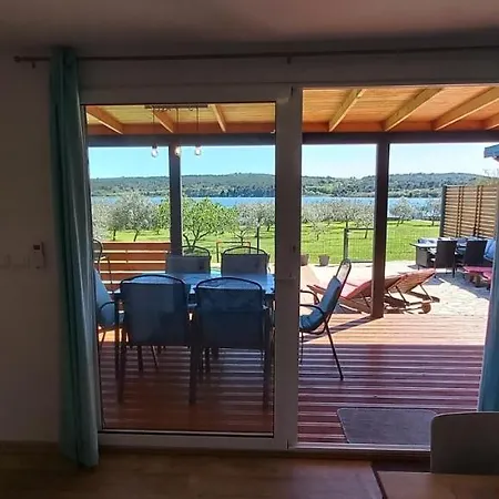House Beta With Pool, Jacuzzi, Playground & Bbq In An Olive Grove With A Beach, Pomer - Istria * Pula
