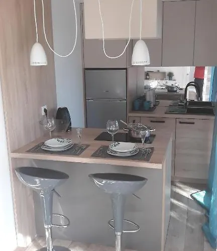 Holiday home Beach House Beta With Pool, Jacuzzi, Playground & Bbq In An Olive Grove With A Beach, Pomer - Istria