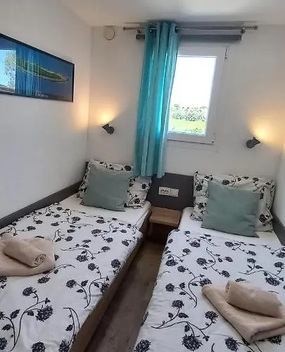 Holiday home Beach House Beta With Pool, Jacuzzi, Playground & Bbq In An Olive Grove With A Beach, Pomer - Istria Pula